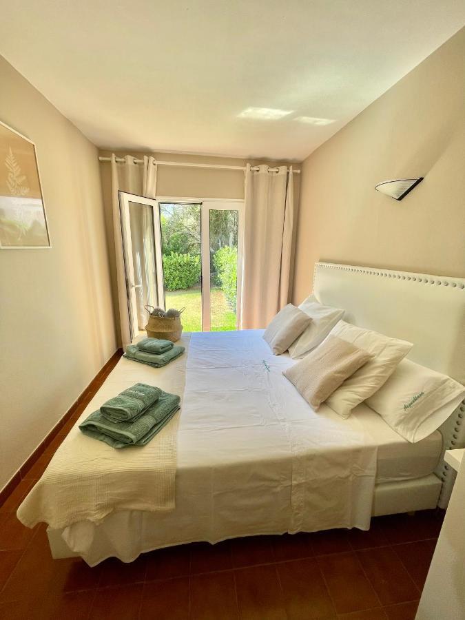 Bonito Apartamento Con Terraza, Jardin Y Piscina Cala en Bosch Kültér fotó